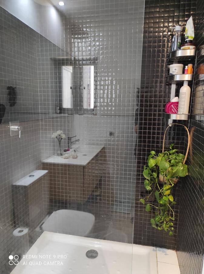 Habitacion Y Bano En Planta Independiente En Centro De Sevilla Buitenkant foto