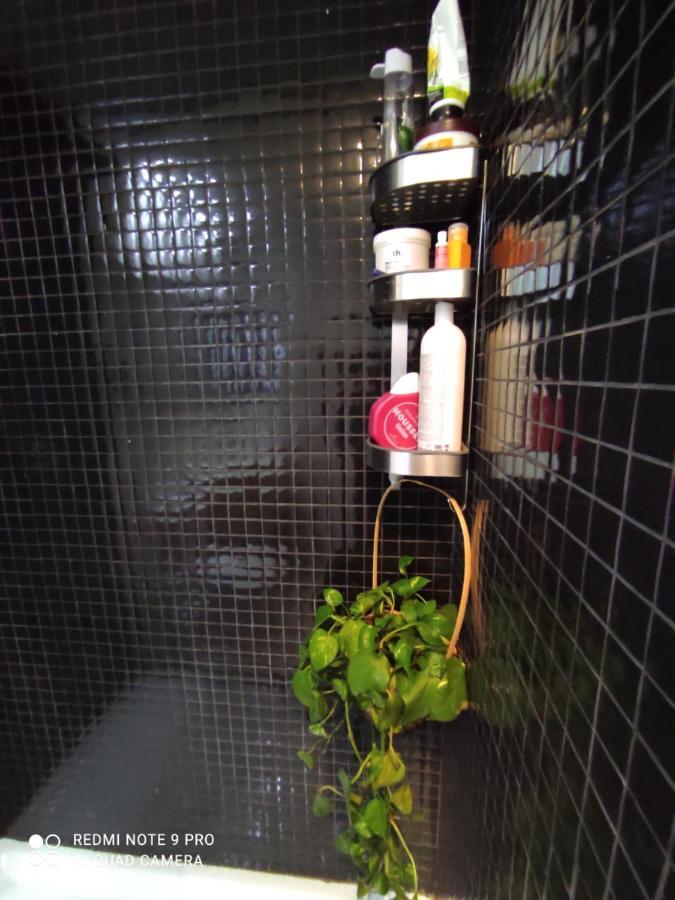 Habitacion Y Bano En Planta Independiente En Centro De Sevilla Buitenkant foto